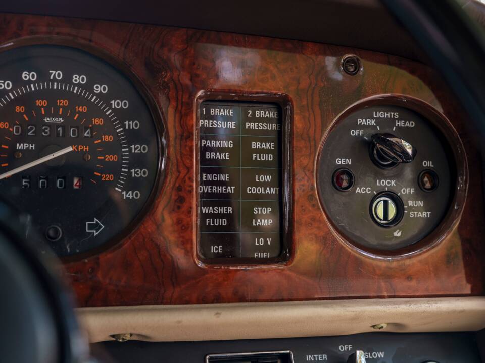 Image 20/28 of Rolls-Royce Silver Wraith II (1980)