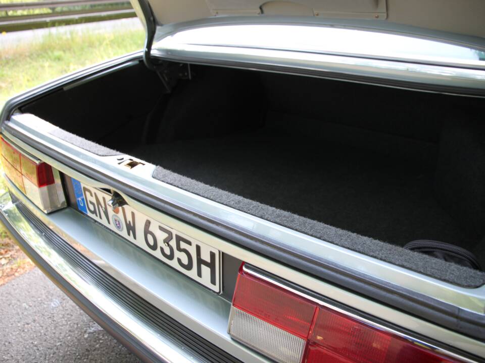Image 23/36 of BMW 635 CSi (1984)