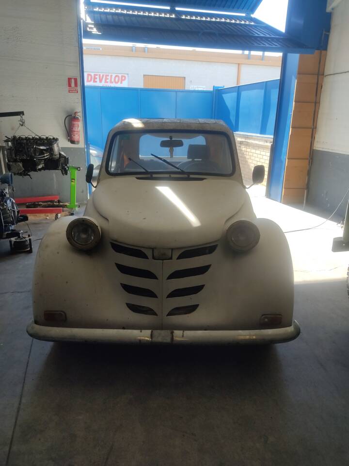 Image 64/91 of Renault R 4 F6 (1988)