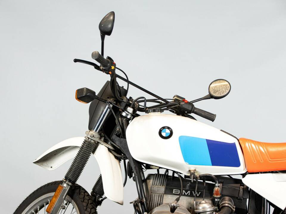 Image 24/50 of BMW R 80 GS (1983)