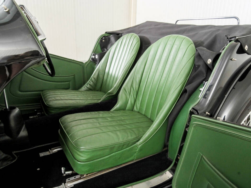 Image 15/50 of MG TC (1947)