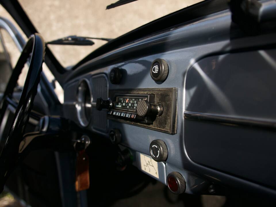 Image 37/54 of Volkswagen Beetle 1500 (1969)