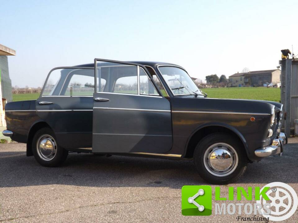 Image 7/10 of FIAT 1100 R (1967)