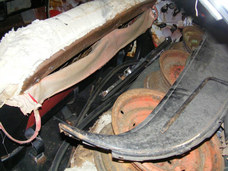 Image 51/56 of Buick 40 Special (1956)