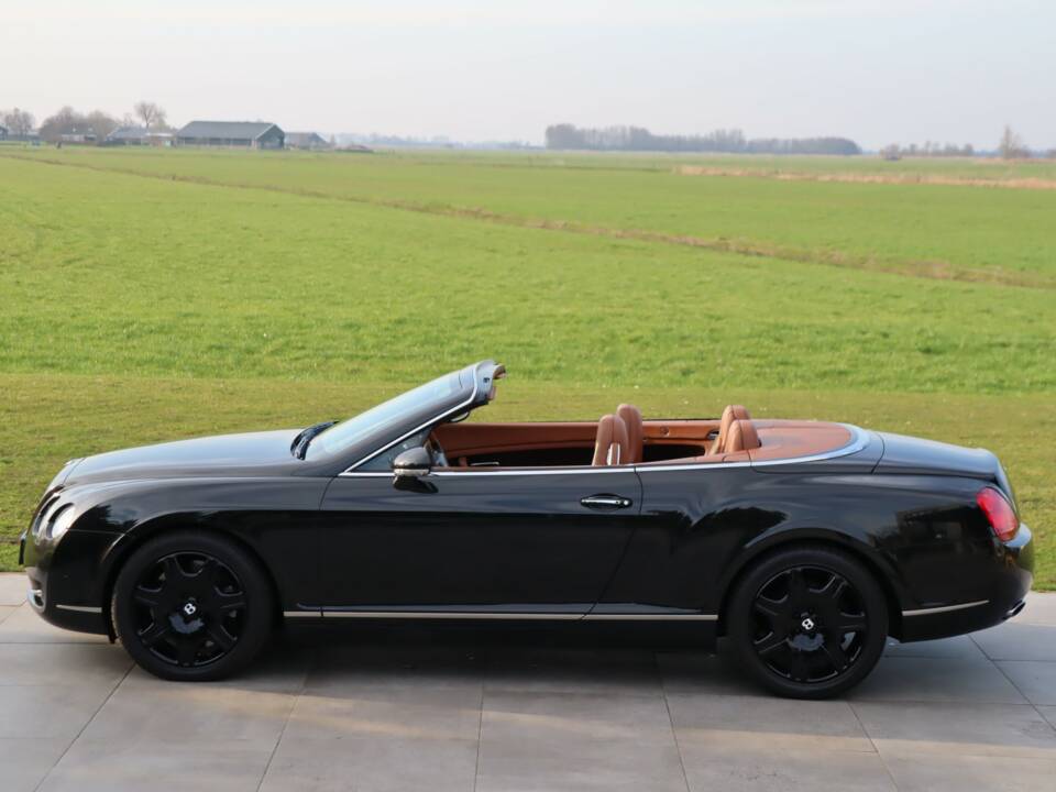 Image 19/50 of Bentley Continental GTC (2007)