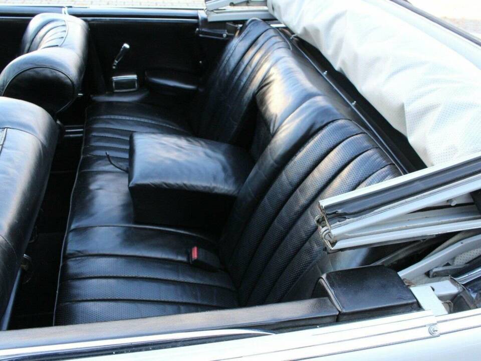 Immagine 11/17 di Mercedes-Benz 300 SE (1964)