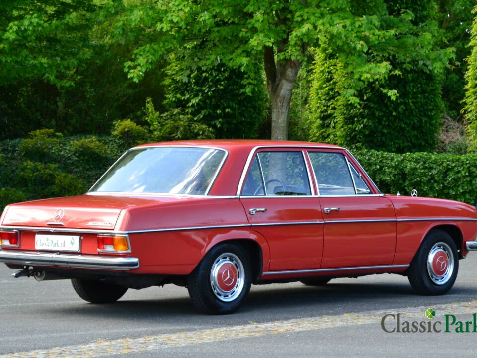 Bild 5/50 von Mercedes-Benz 230/6 (1973)