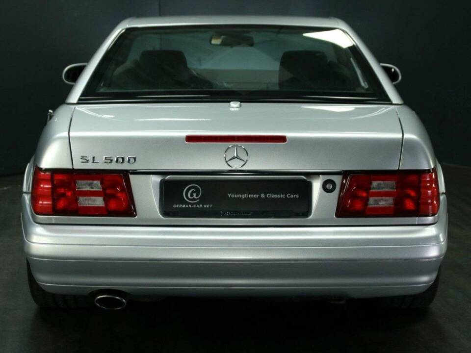 Image 44/49 of Mercedes-Benz SL 500 (2001)