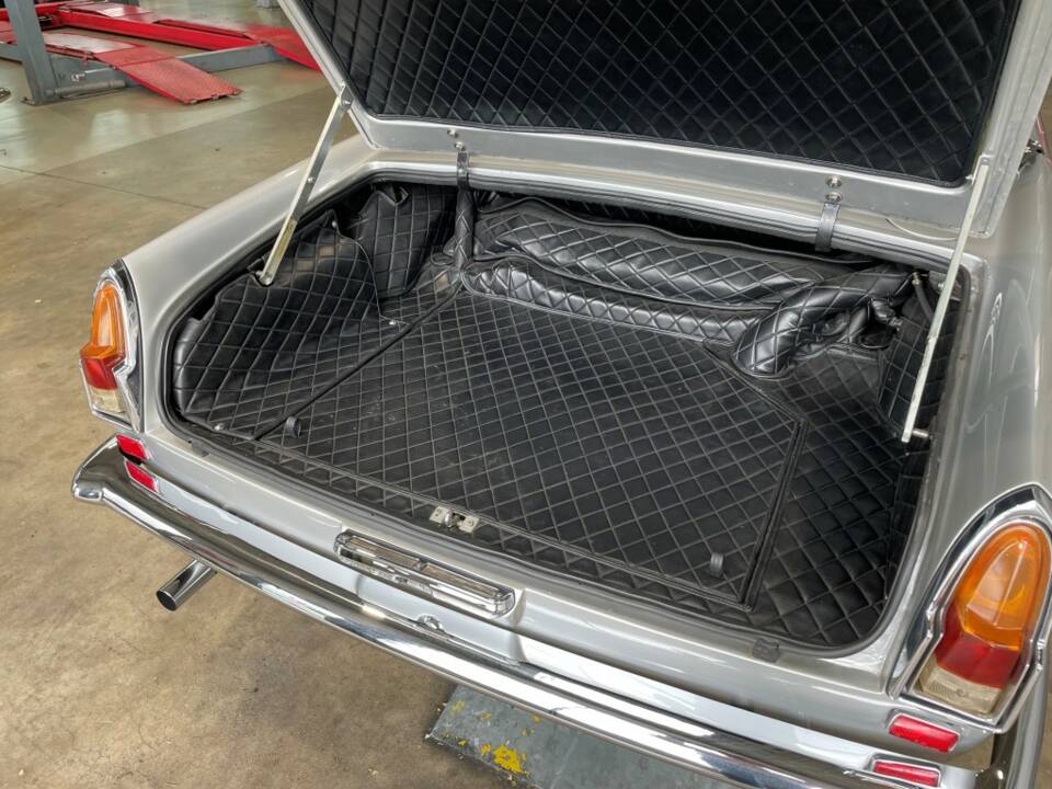Afbeelding 9/16 van Maserati 3500 GTI Spyder Vignale (1962)