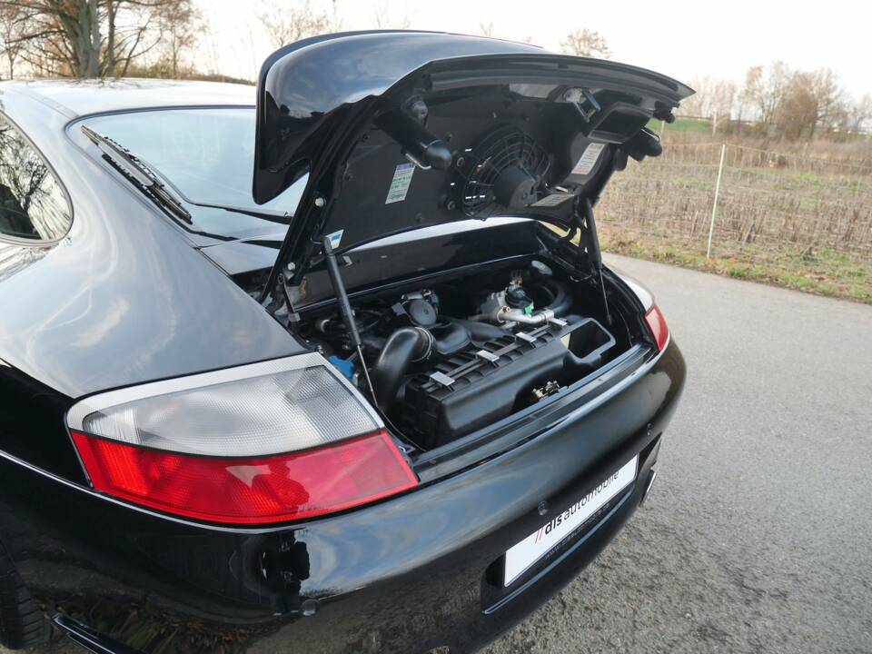 Bild 24/32 von Porsche 911 Turbo (WLS) (2004)