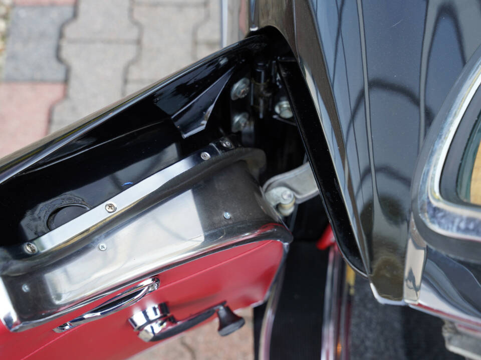 Image 25/50 de Mercedes-Benz 280 SL (1969)