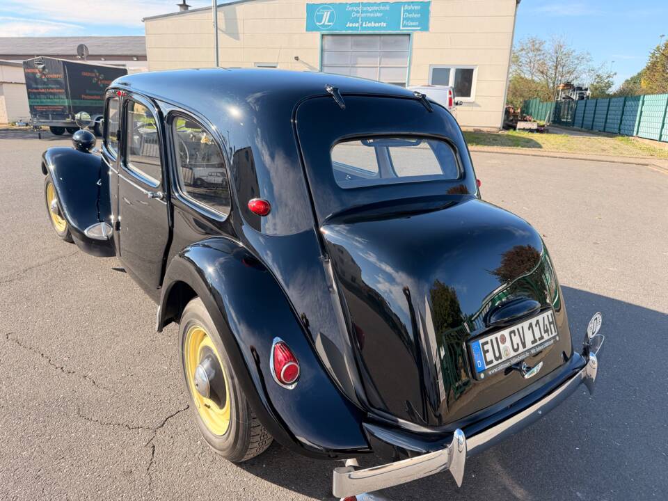 Bild 17/28 von Citroën Traction Avant 11 B (1955)