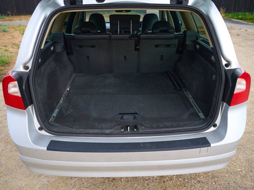 Imagen 19/50 de Volvo V70 AWD (2009)