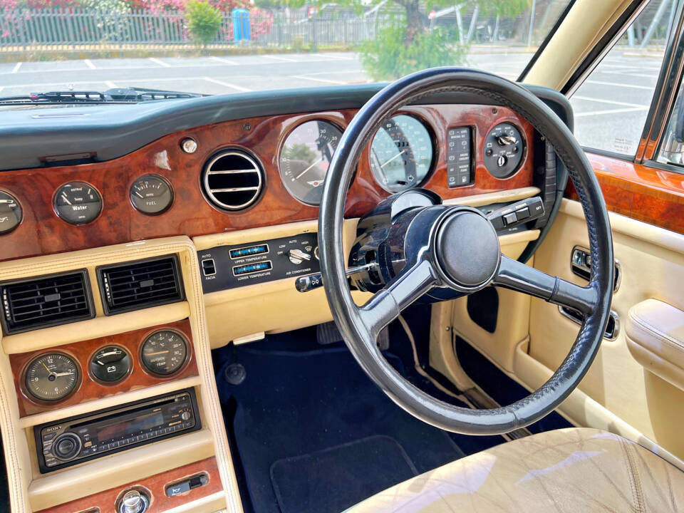 Bild 37/38 von Bentley Turbo R (1986)