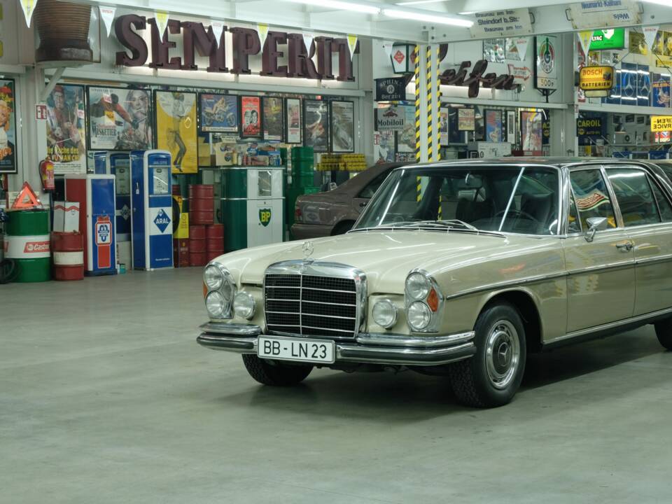 Bild 21/50 von Mercedes-Benz 300 SEL 6.3 (1968)