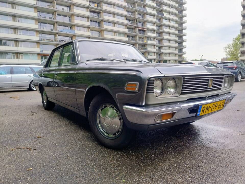 Image 3/8 of Toyota Crown (1971)