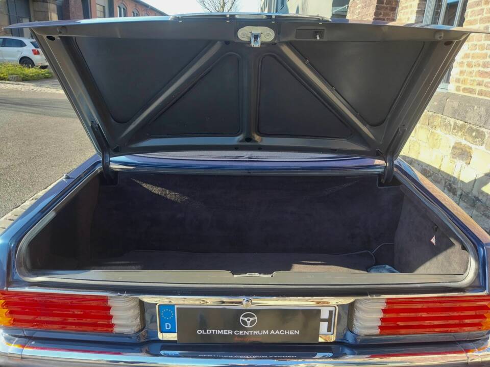 Image 33/43 of Mercedes-Benz 300 SL (1989)