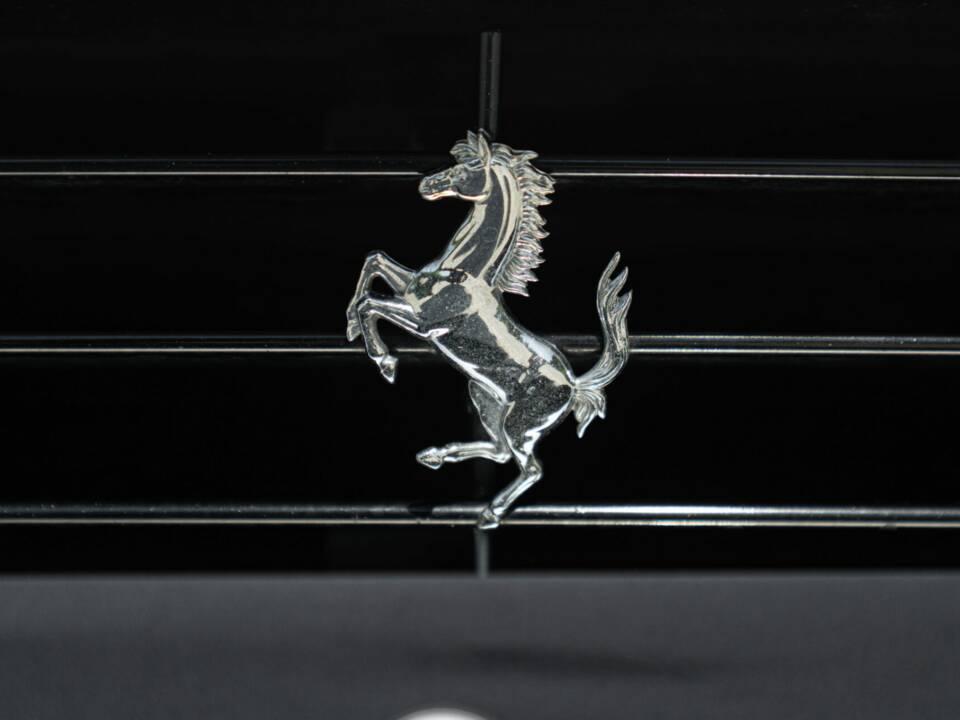Image 13/50 of Ferrari 550 Maranello (2000)
