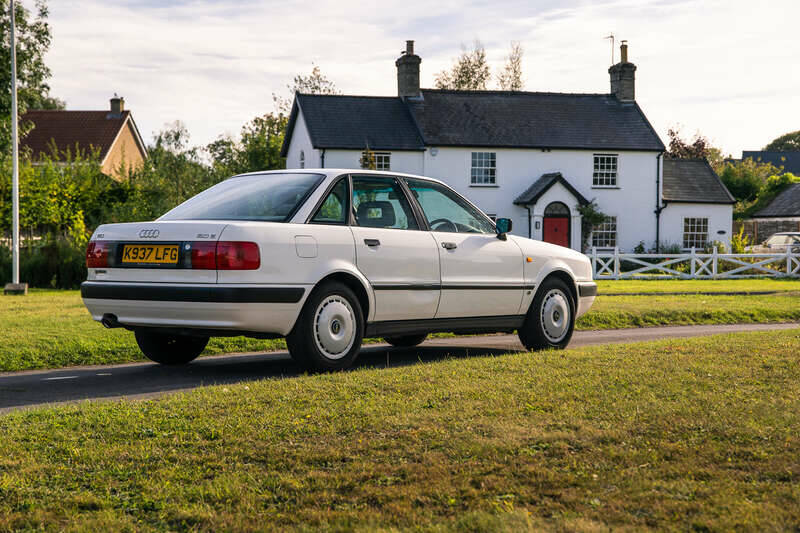 Bild 13/50 von Audi 80 - 2.0 E (1993)