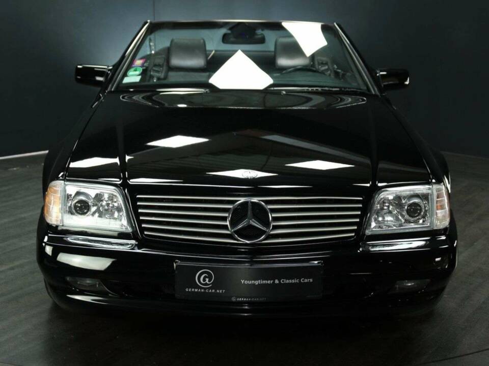 Imagen 4/30 de Mercedes-Benz SL 500 (1998)
