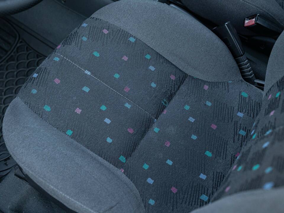 Image 28/46 of Hyundai Accent 1.3 (1997)