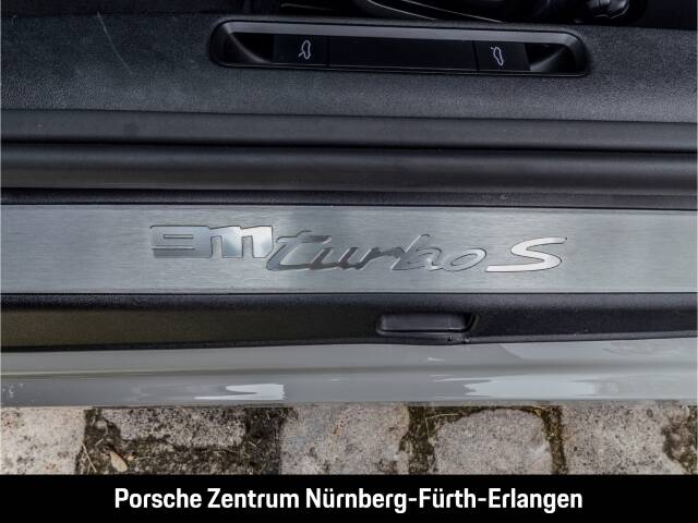 Obraz 30/50 pojazdu Porsche 911 Turbo S (2023)