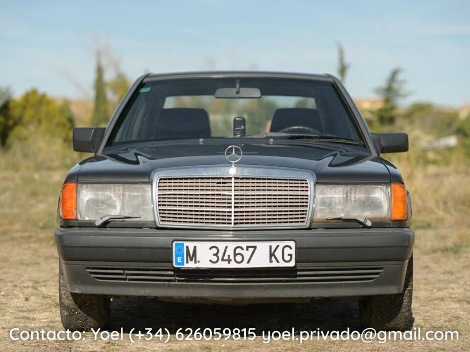 Image 9/41 of Mercedes-Benz 190 E 2.6 (1987)