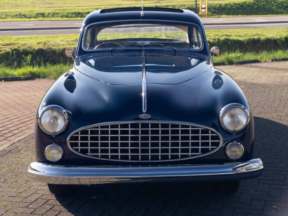 Image 2/8 of Delahaye 235 Antem (1953)