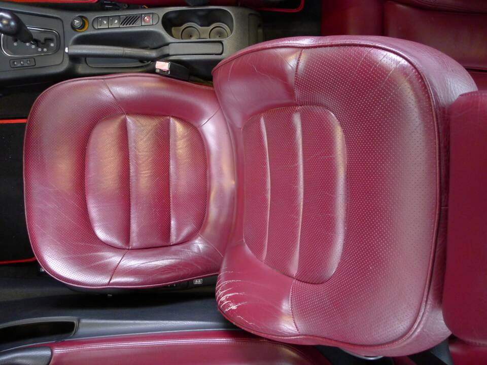 Imagen 19/32 de Peugeot 406 Coupé 2.0 16V (2000)