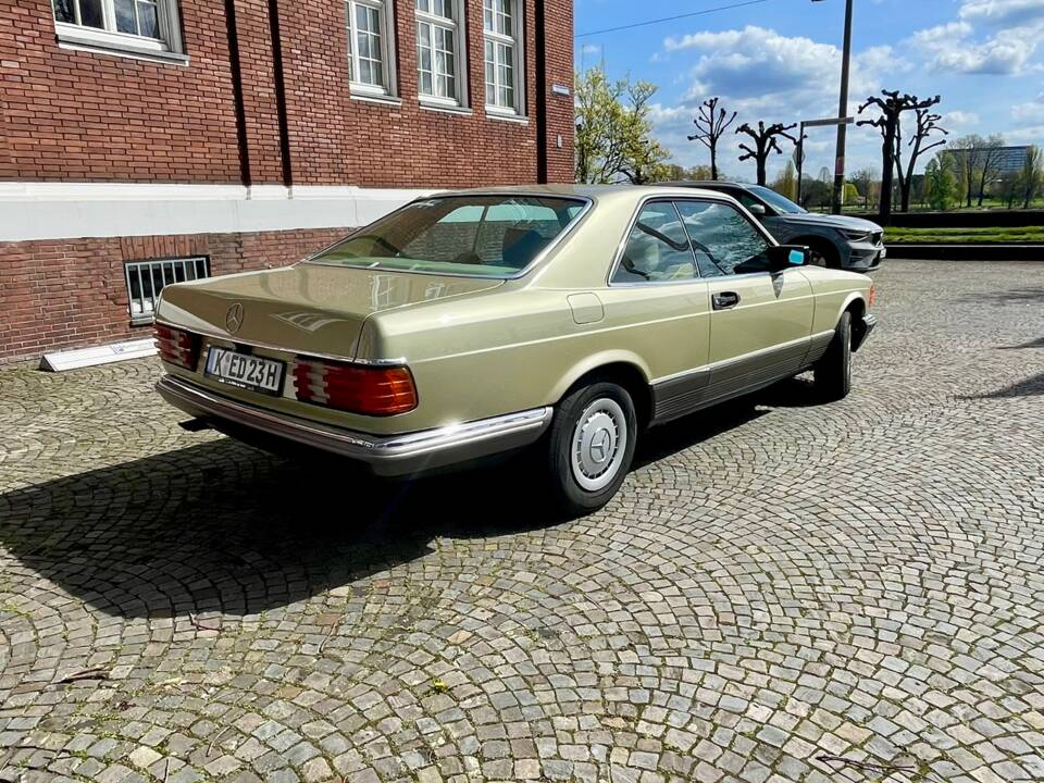 Bild 52/65 von Mercedes-Benz 380 SEC (1983)