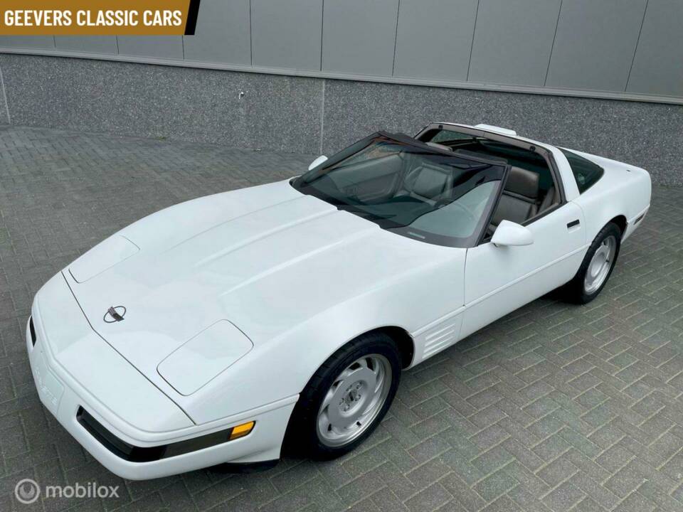 Bild 5/6 von Chevrolet Corvette Convertible (1991)