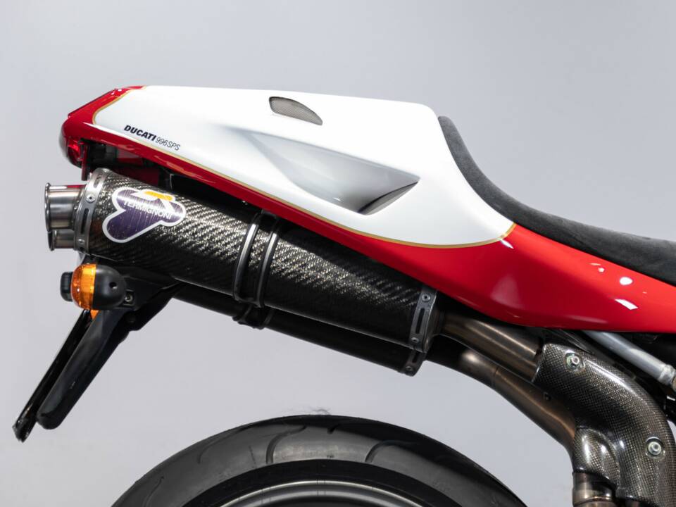 Imagen 13/43 de Ducati 996 SPS (1999)