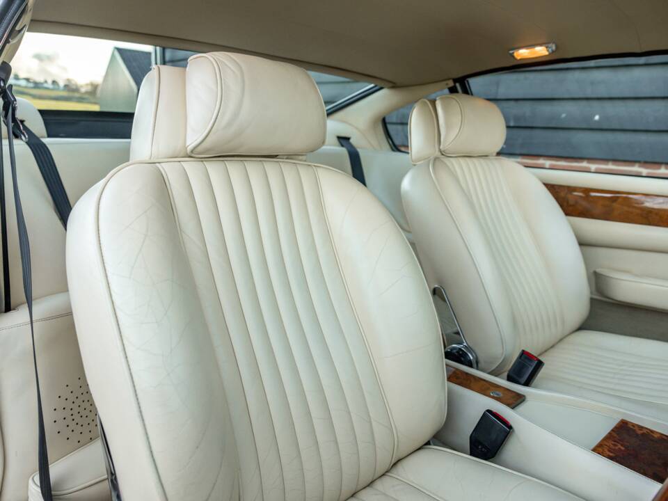 Afbeelding 9/62 van Aston Martin V8 Vantage X-Pack (1987)