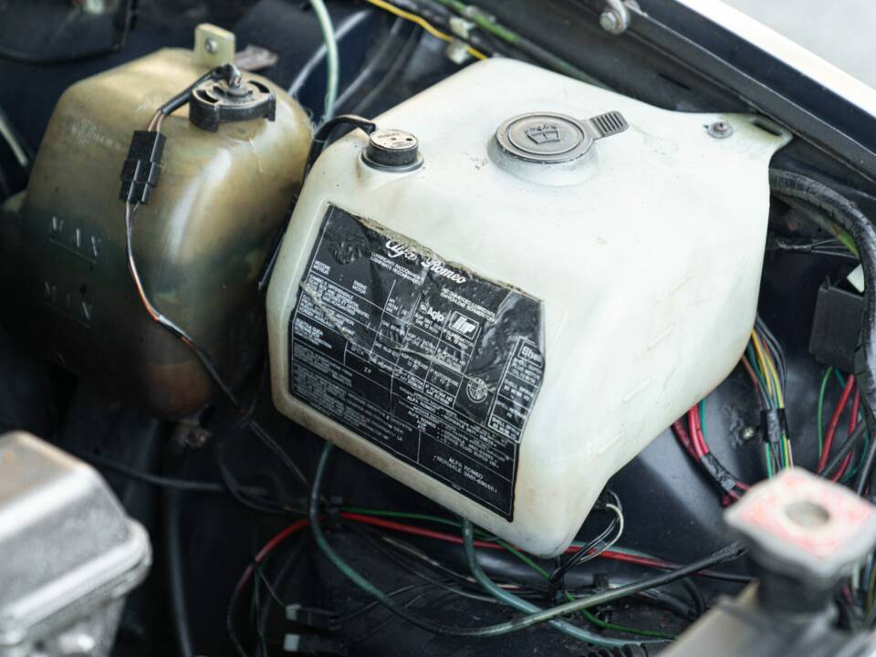 Image 33/39 of Alfa Romeo Alfetta 2.0 (1983)