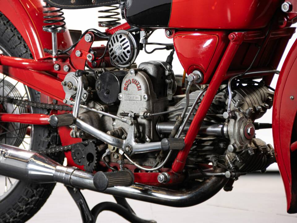 Immagine 42/50 di Moto Guzzi Falcone Turismo (1960)
