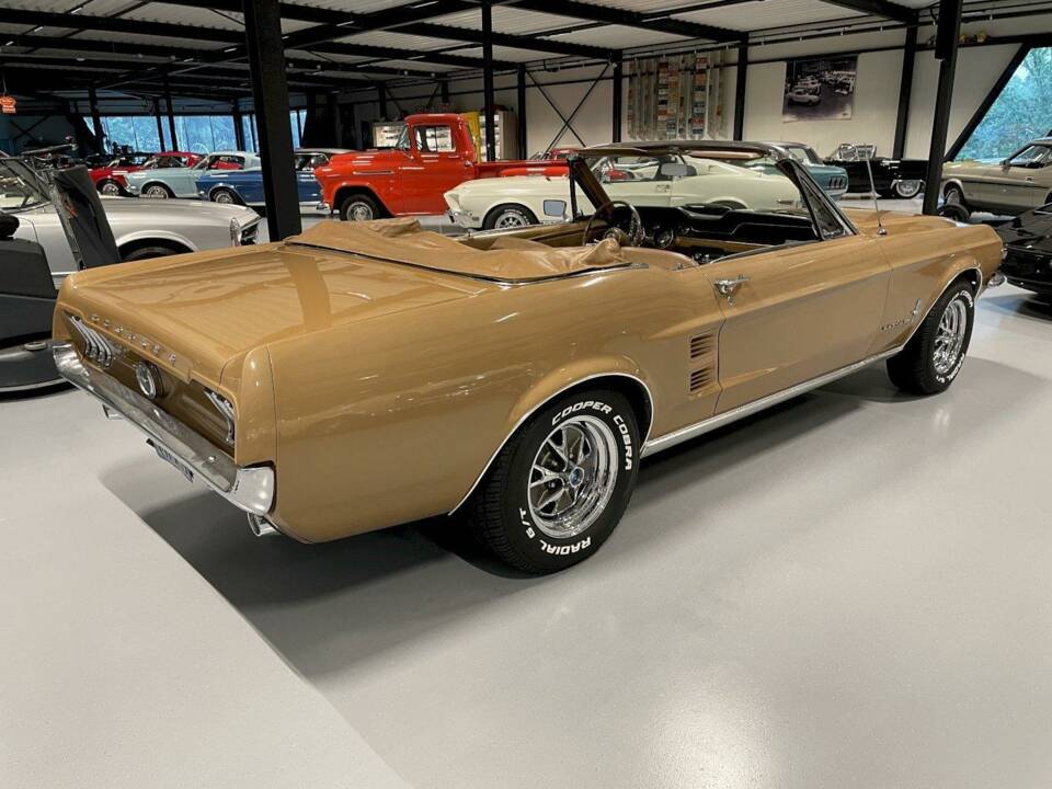 Image 1/24 of Ford Mustang 390 (1967)