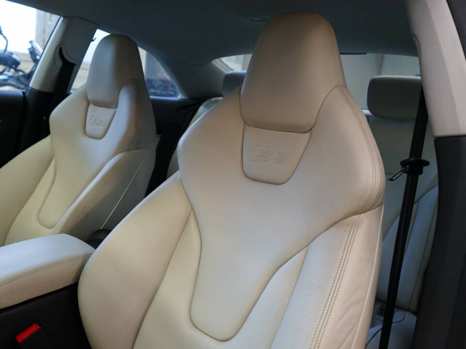 Image 29/37 de Audi S5 Coupé (2007)