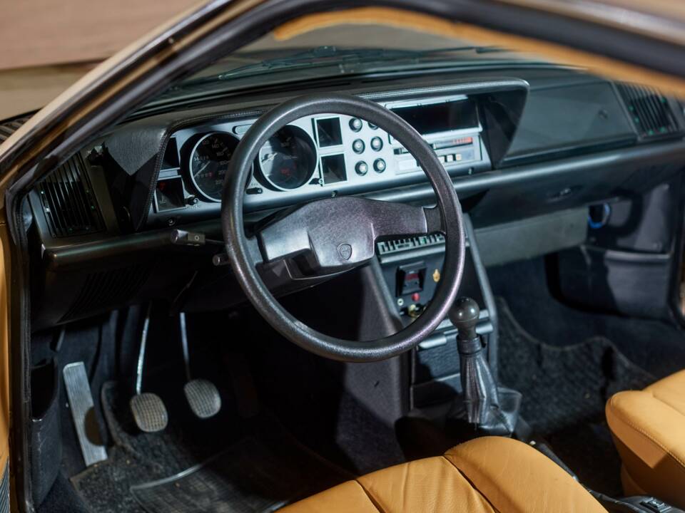Afbeelding 36/41 van Lancia Gamma Coupe 2500 I.E. (1981)