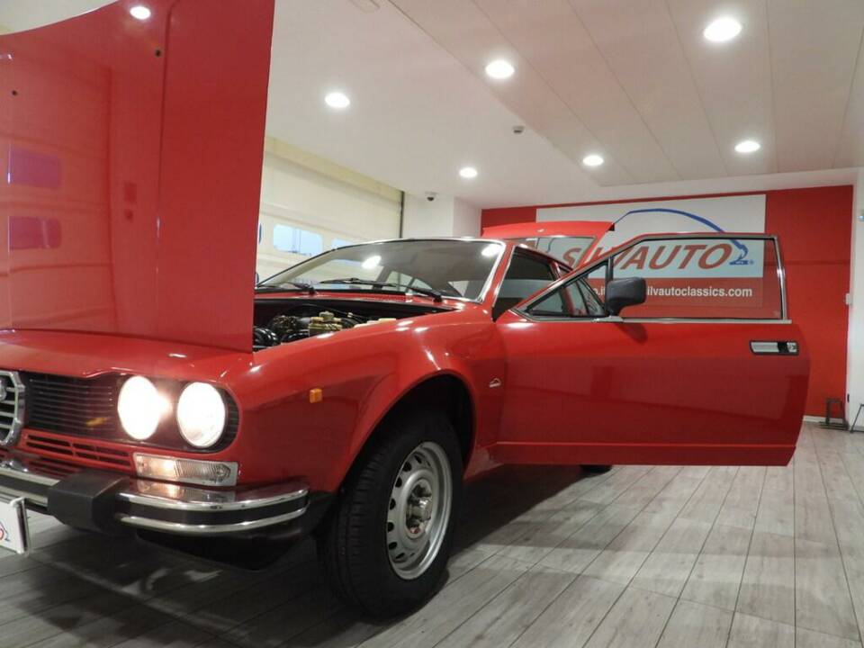 Bild 8/10 von Alfa Romeo Alfetta GT 1.6 (1977)