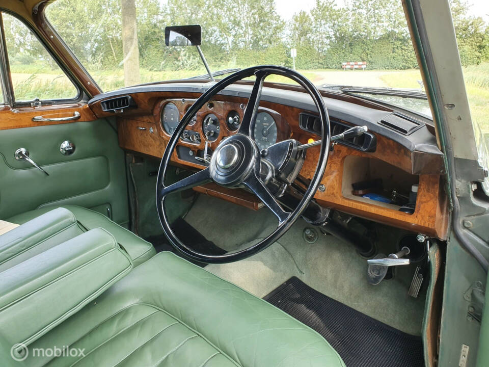 Afbeelding 19/50 van Bentley S 3 (1963)