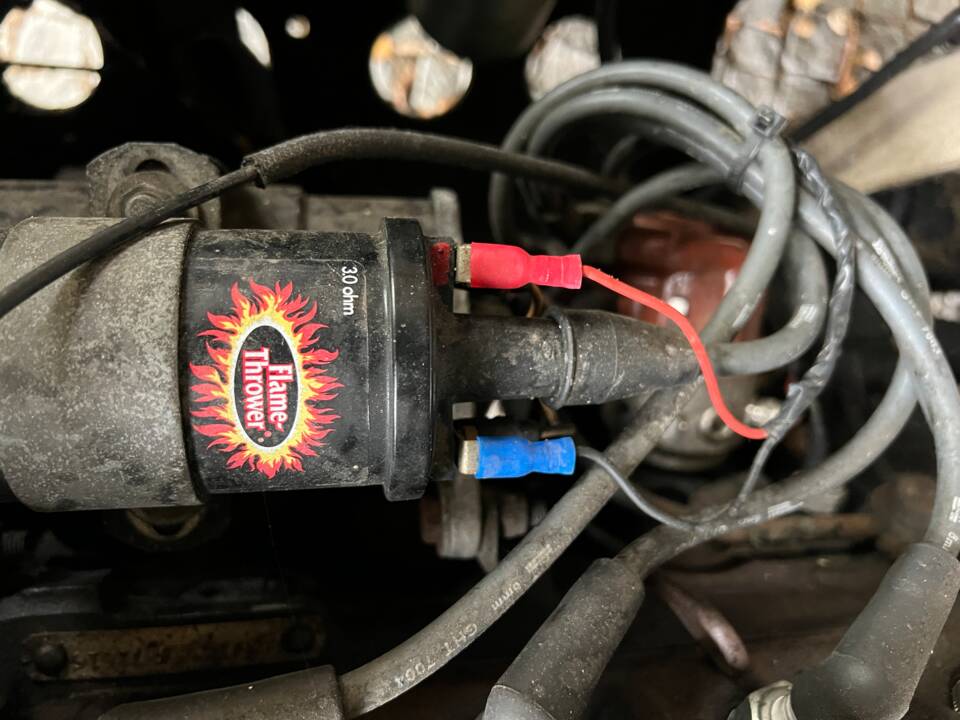 Image 17/18 of Morris Minor 1000 Traveller (1971)