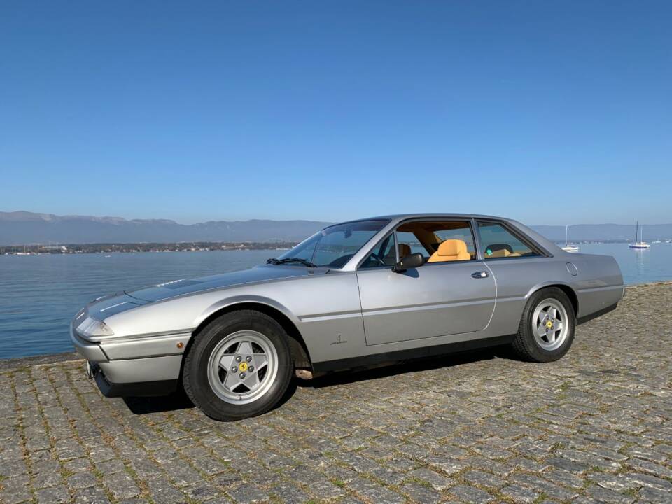 Imagen 2/11 de Ferrari 412 (1986)