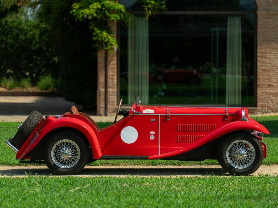 Immagine 13/50 di Burlington Arrow (1963)