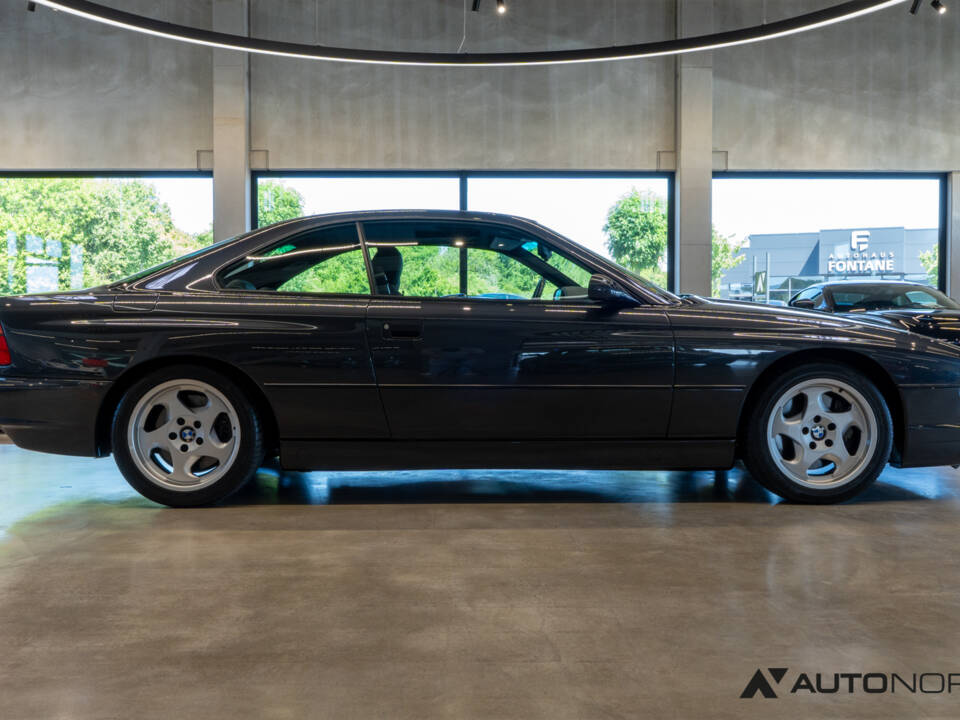 Image 18/46 of BMW 850CSi (1993)