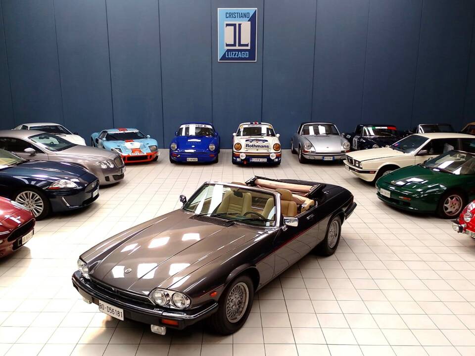 Image 2/70 of Jaguar XJ-S Convertible (1988)