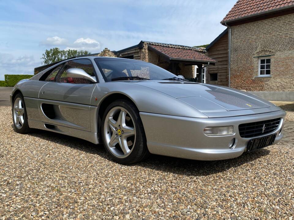 Afbeelding 9/42 van Ferrari F 355 Berlinetta (1995)