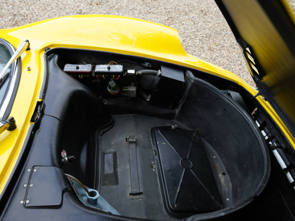 Bild 34/50 von Ferrari Dino 246 GTS (1973)