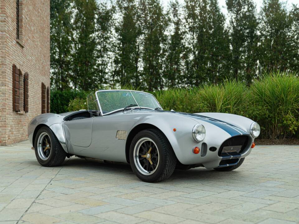 Image 2/50 of AC Cobra Mk IV (1987)