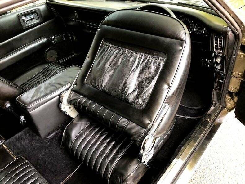 Immagine 32/42 di Aston Martin Vantage (1973)