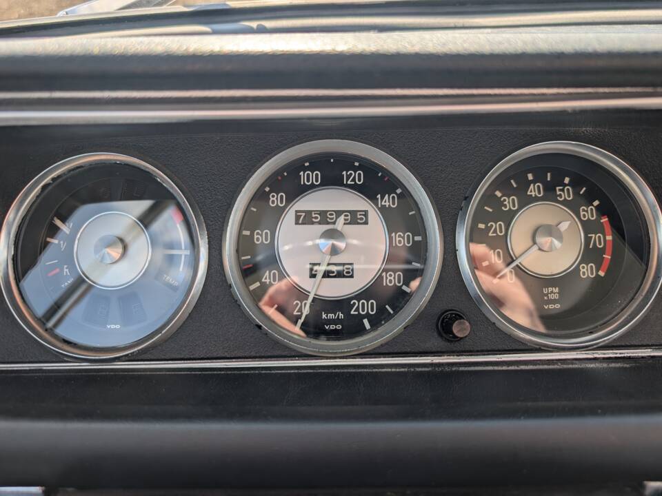 Image 36/41 of BMW 2002 (1968)